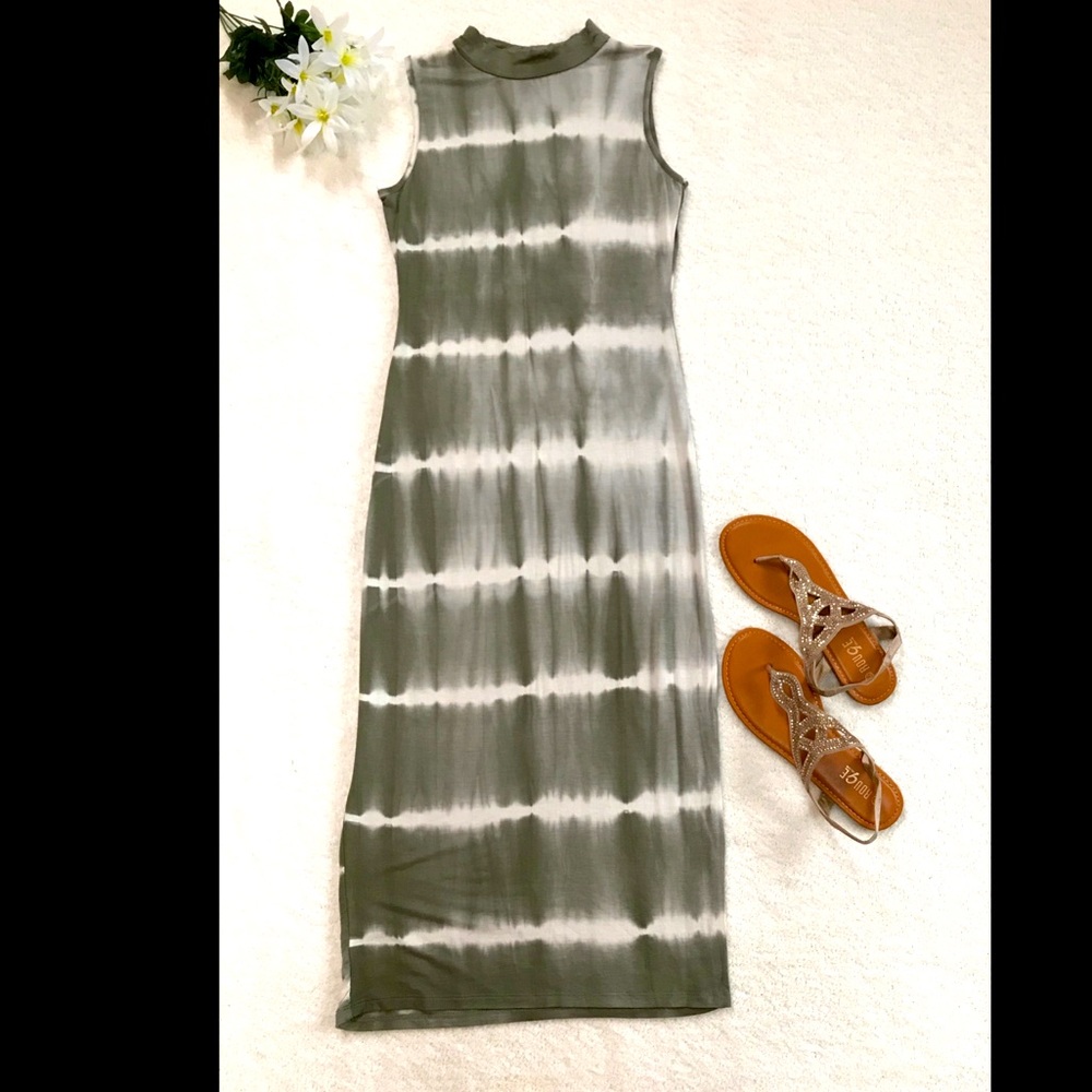 MIDI Dress
